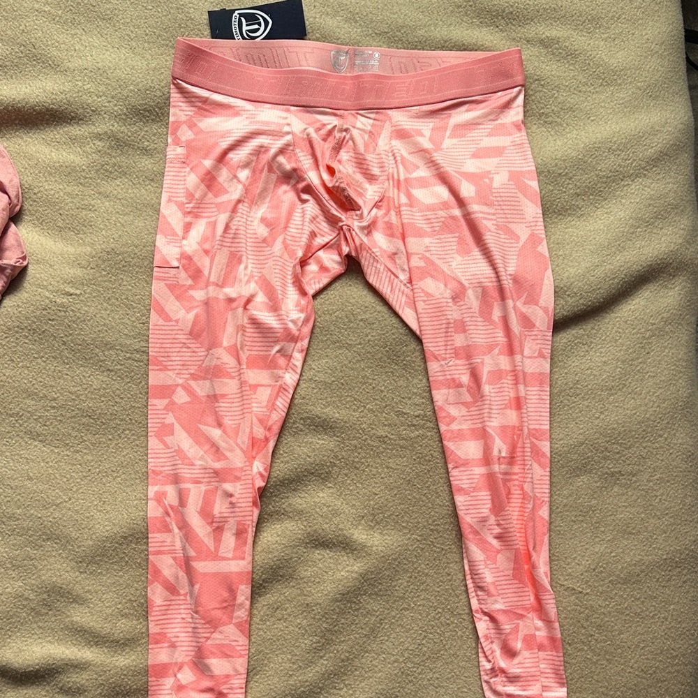 Men’s Pink Geometric 3/4 Leggings